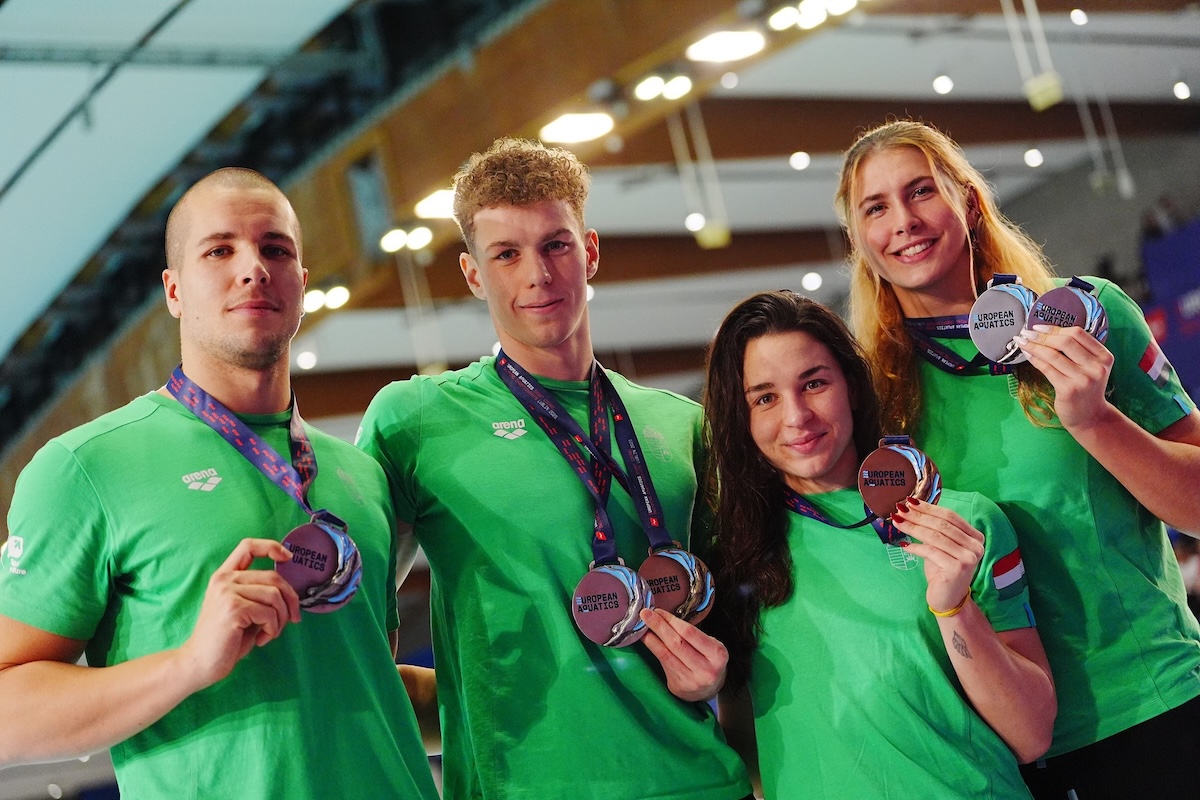 magyar úszó csapat