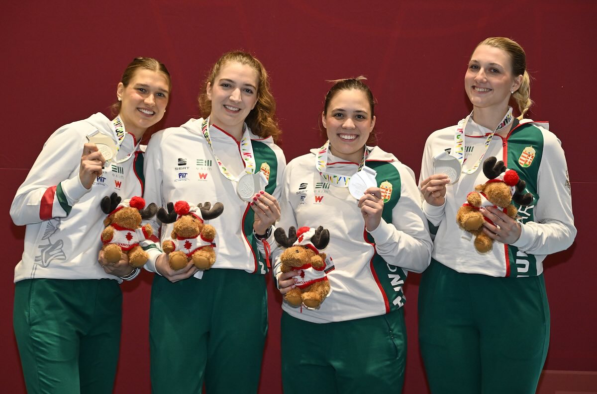 női párbajtőrcsapat