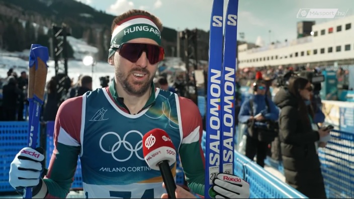 B&uuml;ki &Aacute;d&aacute;m