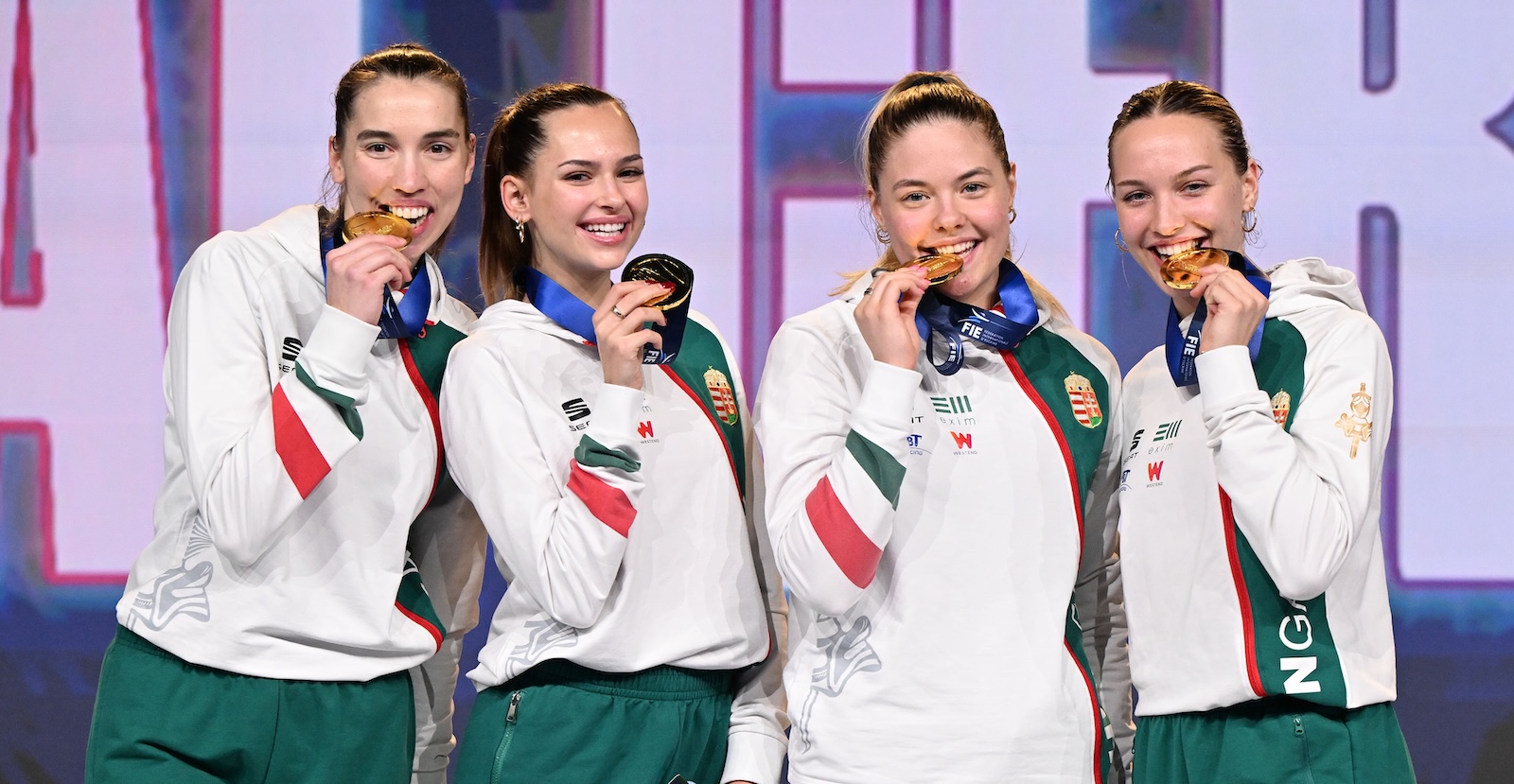 női kardcsapat